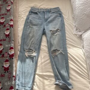 American Eagle Outfitters Light Blue Ripped Boyfriend Jeans